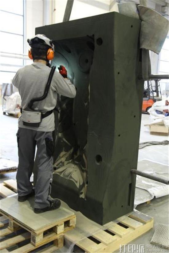 Amazone用3D打印砂模解决轻量化大型铸件快速制造的挑战