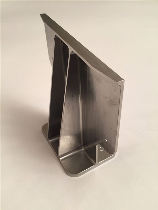 Spirit Aerosystems携手Norsk Titanium3D打印钛飞机零件