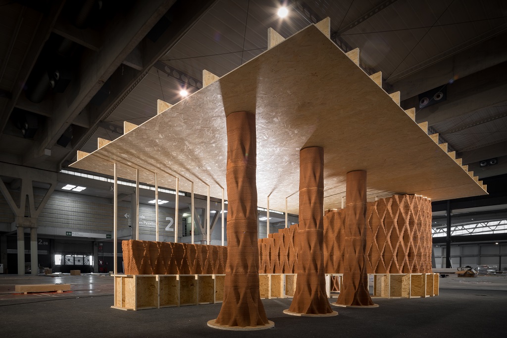 IAAC在国际建材展上展示用3D打印机器人打印大型结构