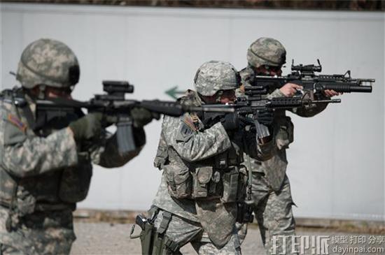 美国陆军开发出可现场3D打印临时替换部件的套件“R-FAB” 美国陆军开发出可现场3D打印临时替换部件的套件“R-FAB”