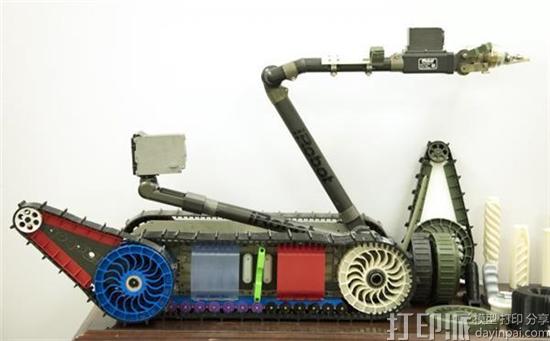 美国陆军开发出可现场3D打印临时替换部件的套件“R-FAB” 美国陆军开发出可现场3D打印临时替换部件的套件“R-FAB”