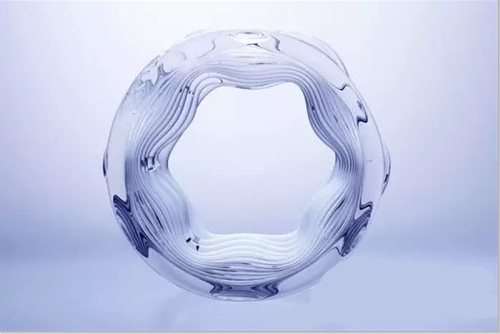 科学家研发新技术 用3D打印制作玻璃雕塑品