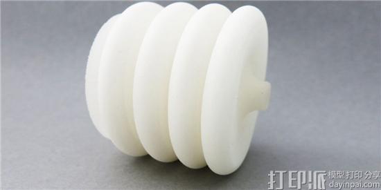 法国3D打印服务商Sculpteo引入新的柔性塑料3D打印材料PEBA2301