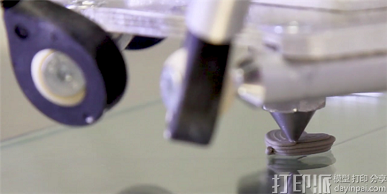 另类祭奠方式 西班牙殡仪公司Narbon将骨灰3D打印成独特物件