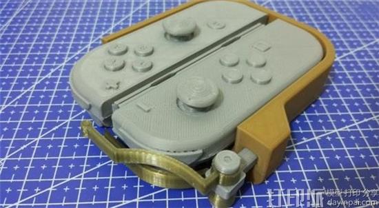 工程师开发出3D打印的Switch手柄架 可实现单手畅玩《塞尔达传说:荒野之息》