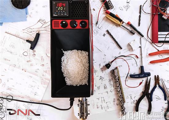 Protea Design推出家用的3D打印线材挤出机 可将废旧线材重新利用