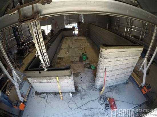 美国陆军利用当地材料制成的混凝土3D打印出营房B-Hut