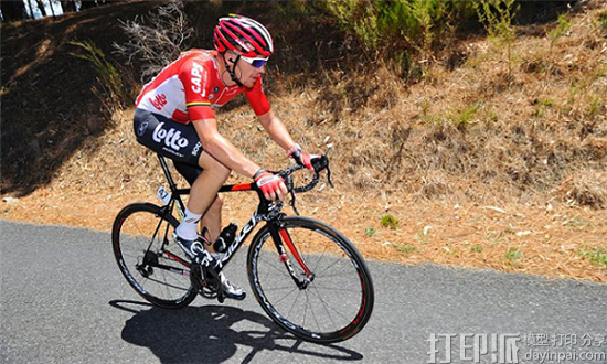 澳大利亚自行车手自制出仅76克的3D打印骑行鞋 成本约为2500欧元