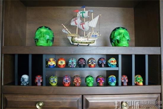 既惊艳又惊悚 美国专家推出印有分形图案的3D打印人类头骨骷髅模型