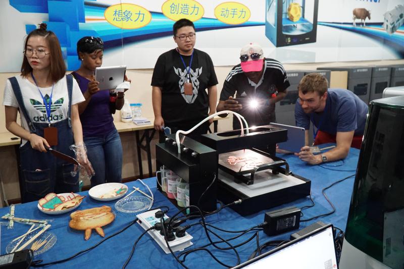 浙江3D打印龙头企业引来南非高校教师团参观交流