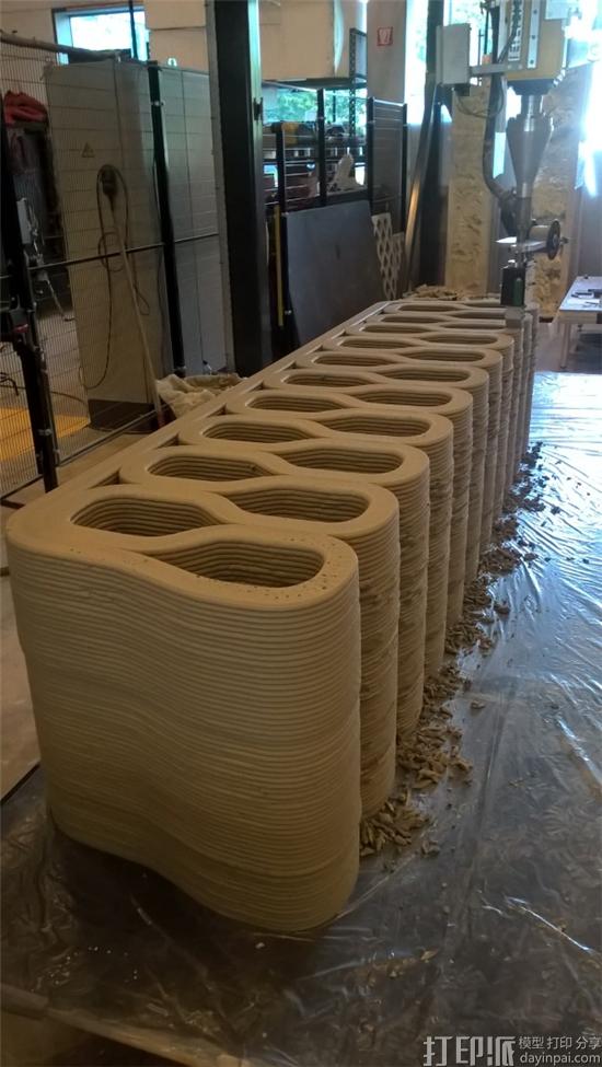 3D打印自行车桥梁的第一部分正式交付给荷兰城镇