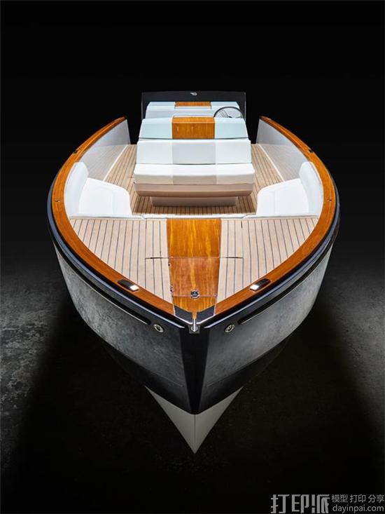 Hinckley展示全球首款全电动豪华游艇Dasher 装配有金属3D打印件