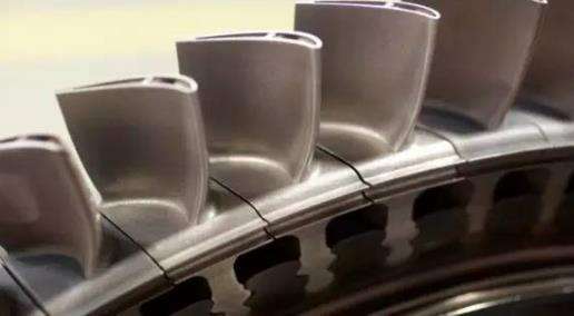 胸怀“航空报国”之志 师俊东用3D打印技术造出发动机叶片