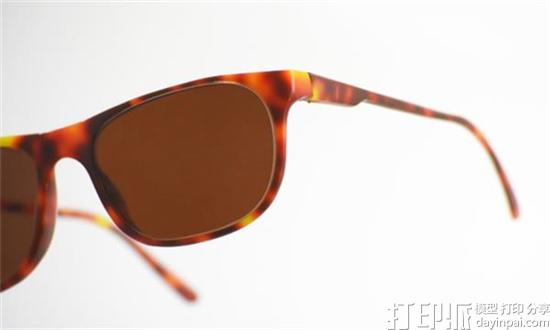 Stratasys的VeroFlex 3D打印材料可将眼镜的上市时间缩短至8周