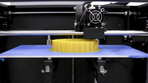 小学生3D打印月饼模  帮助妈妈DIY爱心月饼