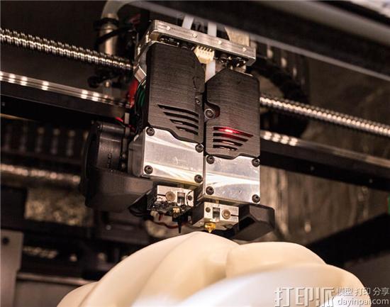 MiniFactory推出打印高温PEEK材料的桌面3D打印机Innovator 2