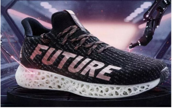 匹克999双3D打印跑鞋FUTURE2.0，19小时售罄