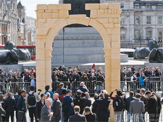 被ISIS摧毁的叙利亚胜利拱门3D打印复制品全球巡回演出