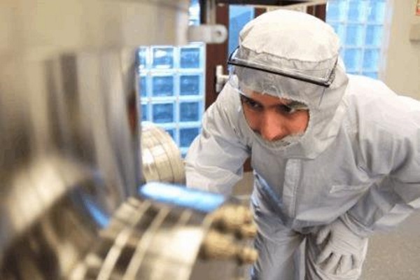 研究人员开发出可大幅提高信号强度的3D打印“悬停式”毫米波天线阵列