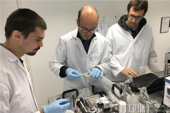 科学家开展在微重力环境下进行金属粉末3D打印的实验项目