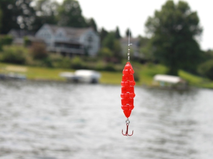 轻松变成钓鱼达人 钓鱼爱好者发明可模仿小鱼游动的3D打印鱼饵