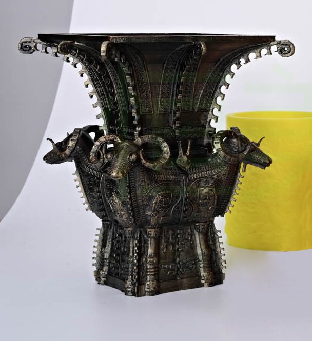 极光尔沃用桌面3D打印机打印青铜器四羊方尊