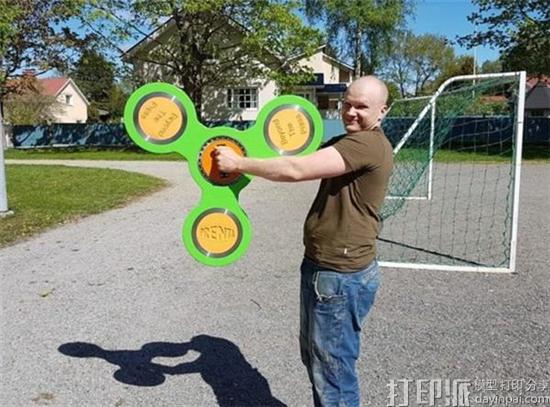 1511927751990465.jpg scientists-3d-print-worlds-smallest-fidget-spinner-width-human-hair-3.jpg