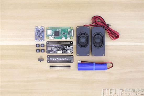 知名创客Ruiz兄弟发布新作：老式录音机样式的3D打印Wi-Fi音箱