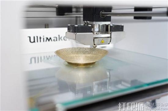 荷兰设计师发明出由藻类植物制成的环保型3D打印生物材料