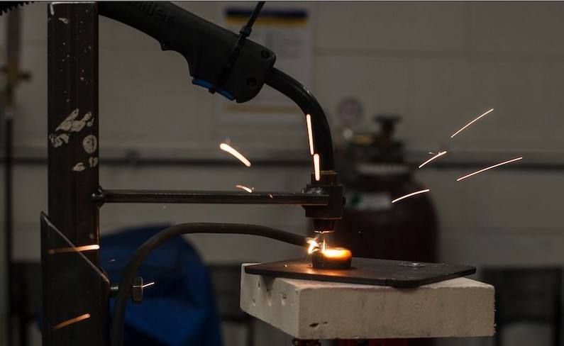 激光切割与3D打印的优势与劣势对比分析