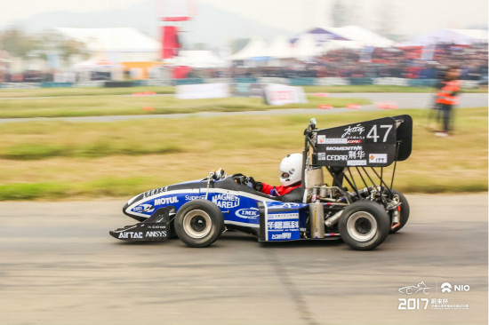 华曙高科3D打印赛车FNX-17实力问鼎多项大奖