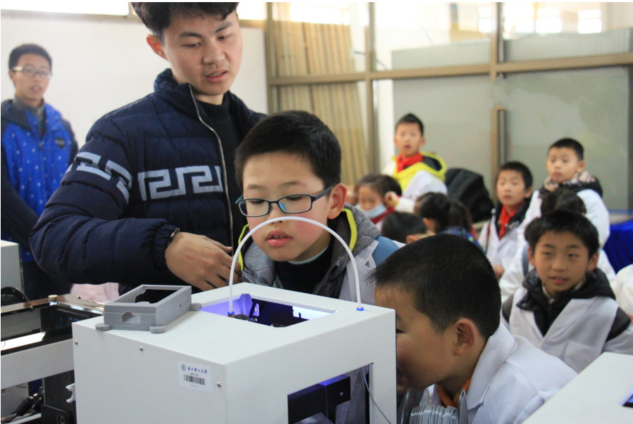 探秘3D打印技术，环保小卫士走进浙江理工大学