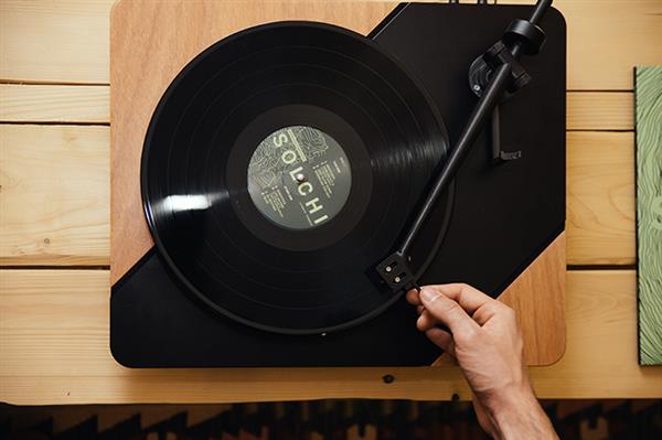 重回经典！意大利设计Defoss用3打印技术打造完全模拟式转盘