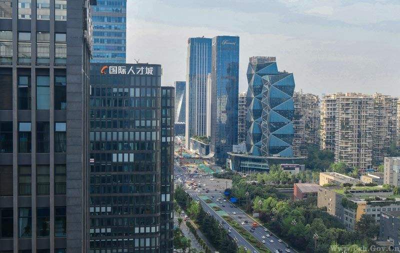 四川蓝光英诺创始人康裕建获500万“菁蓉·高新人才计划”创客项目资金支持