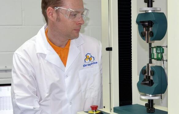 英国GAM公司用3D Systems 3D打印机生产石墨终端部件