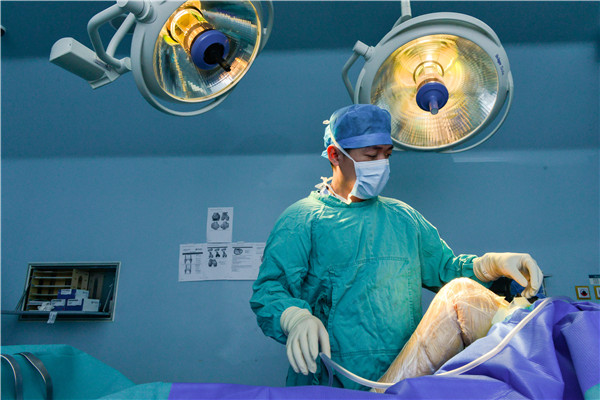 惠州第一人民医院完成全市首例3D打印截骨工具辅助膝关节置换术