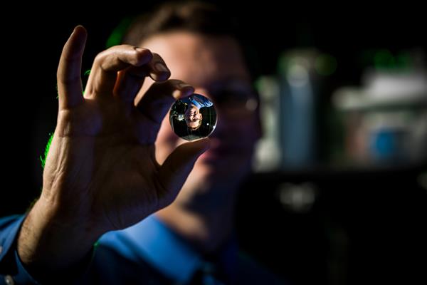 莱娅公主项目：“3D轻型打印机”项目类似星球大战的3D全息图