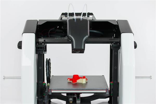 波兰3DGence推出其最新的3D打印机型号3DGence DOUBLE