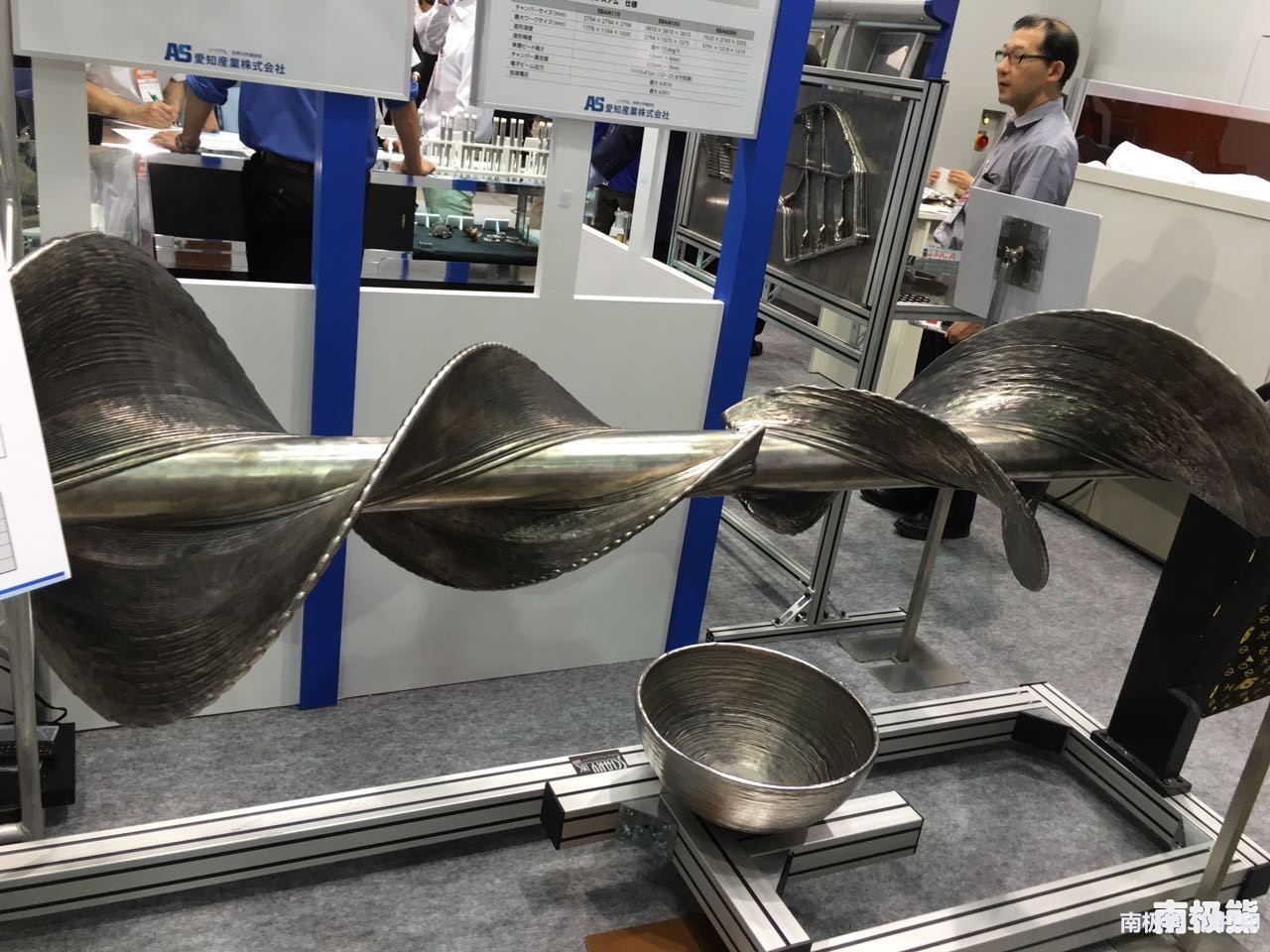 三菱重工推出商业化金属3D打印机 定向能量沉积技术 
